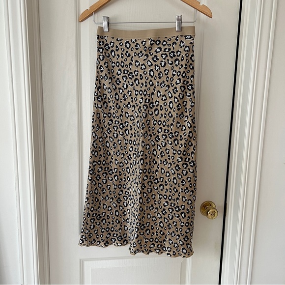 NWOT Satin Maxi Skirt Leopard/Cheetah Print - Picture 1 of 8